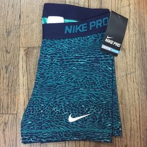 Brand New Nike Pro Shorts 🌵🌳