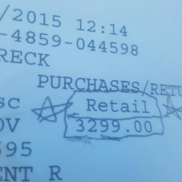 Beautiful Engagement ring - Picture 4 of 4