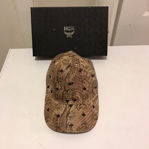 MCM HAT