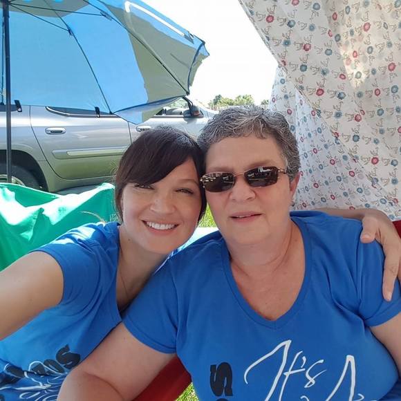 Meet your Posher, Traci