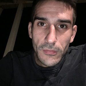 Meet your Posher, Cyril