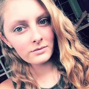 Meet your Posher, Beylie