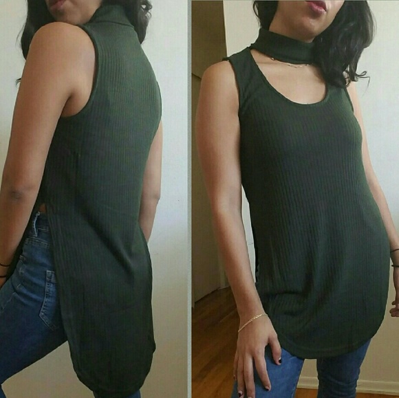 🍃CLEARANCE🍃GREEN RIBBED SLIT CHOKER TOP - Picture 3 of 4