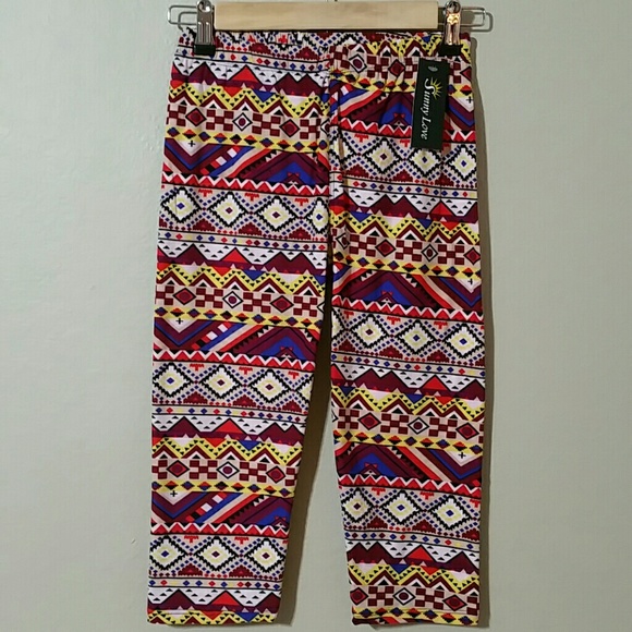 🎄New Multi-Color Pattern Capri Leggings🎄 - Picture 3 of 4