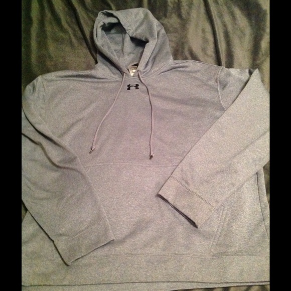 Under armour sweatshirt
