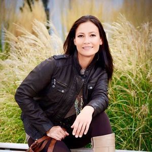 Meet your Posher, Elena