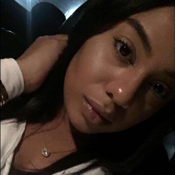 Meet your Posher, Cherline