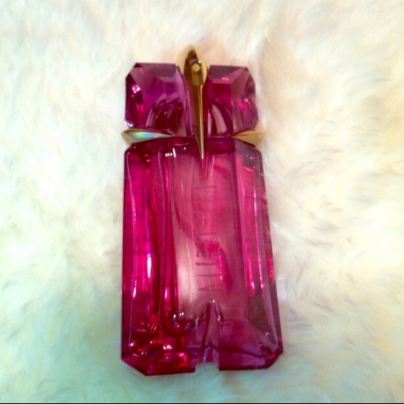 100% AUTHENTIC Alien Eau De Toilette 2 ounce
