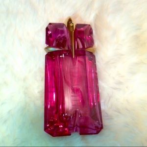 100% AUTHENTIC Alien Eau De Toilette 2 ounce