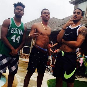 Meet your Posher, Bris