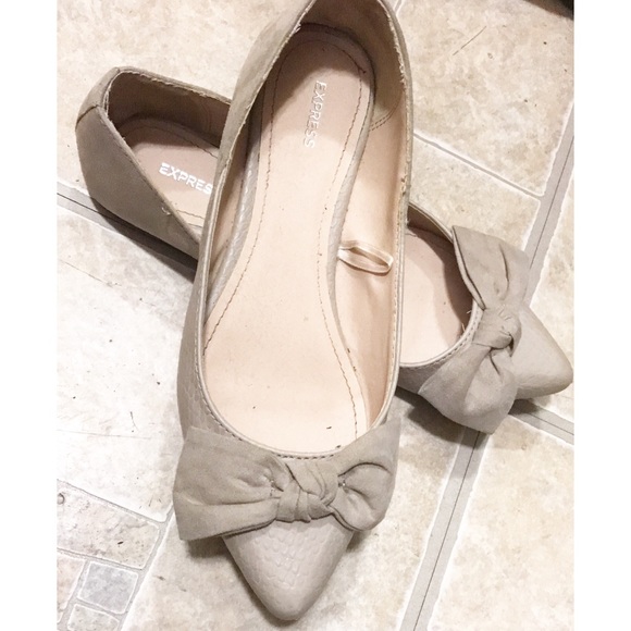 ๐๐Express Pointy Bow Flats๐๐ - Picture 3 of 4