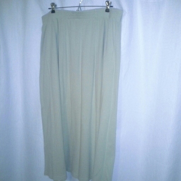 Full tan skirt