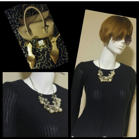 Banana Republic Sweaters - Cute Banana Republic sweater blouse