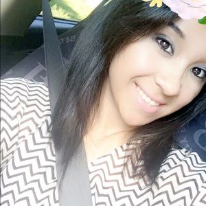 Meet your Posher, Monica