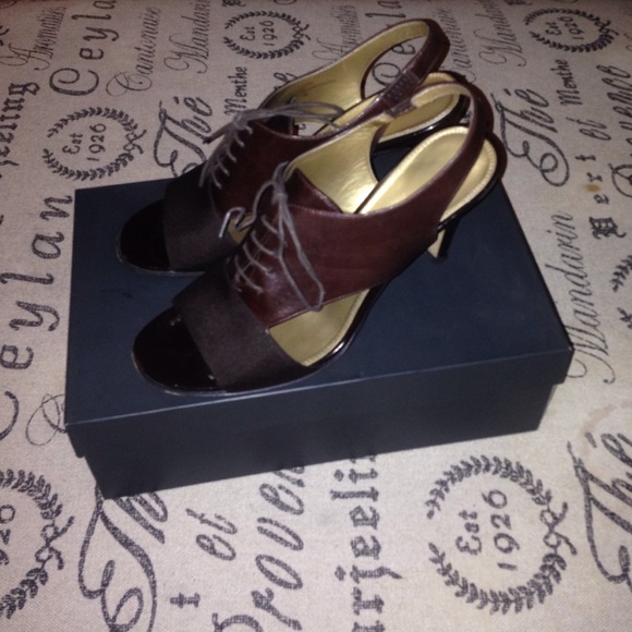 TAHARI TA-LENORE ESPRESSO 8M Pumps