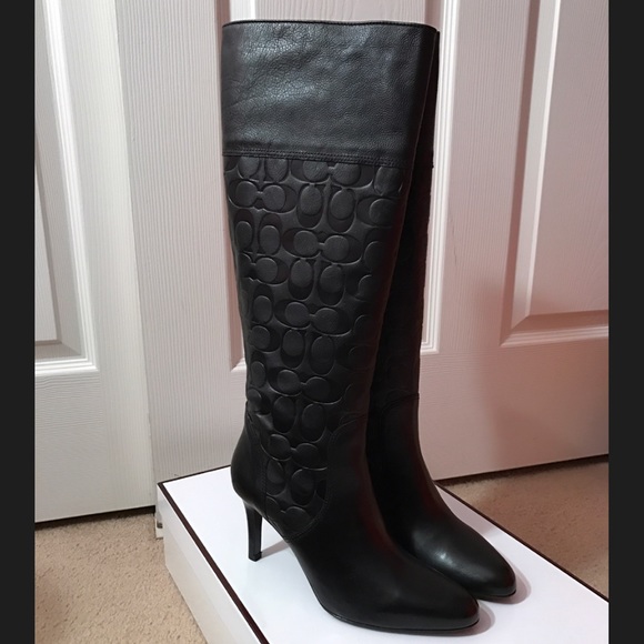 🚨REDUCED📢 Brand new black leather COACH boots 👢