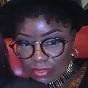 Meet your Posher, Sherron