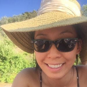 Meet your Posher, Lelia