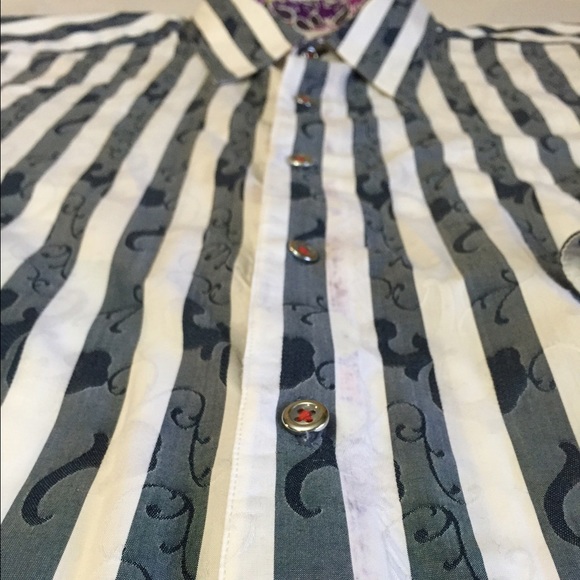 Robert Graham extremely detailed long sleeve XL