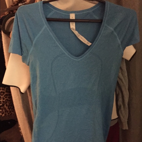 Lulu lemon workout top