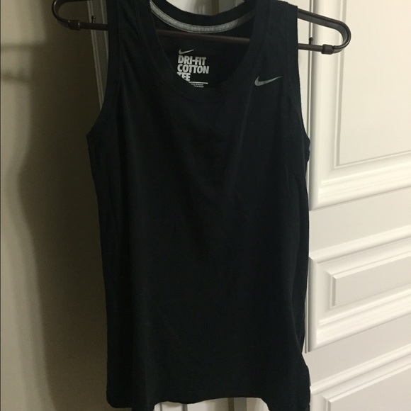 Nike workout tank
