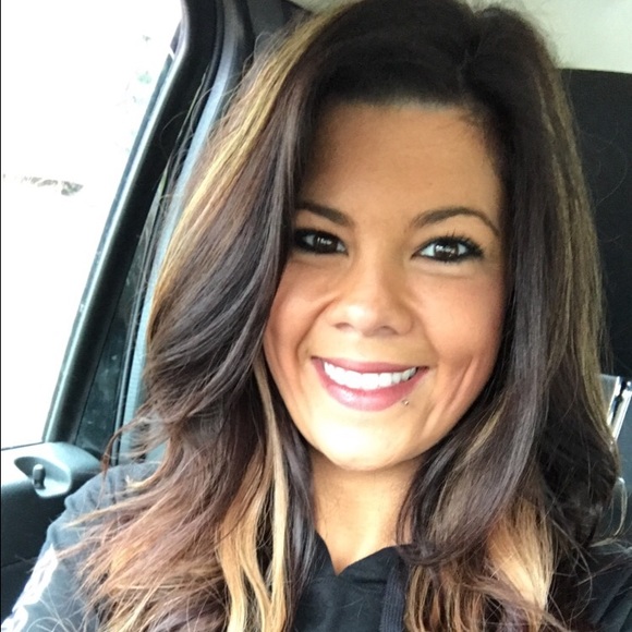 Meet your Posher, Samantha