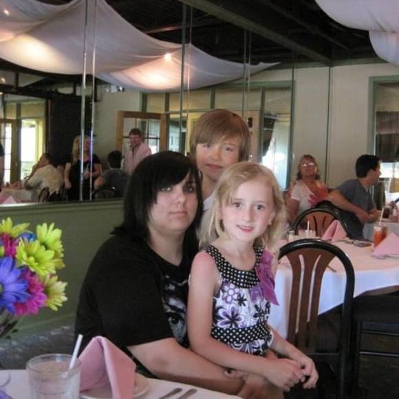 Meet your Posher, Julia