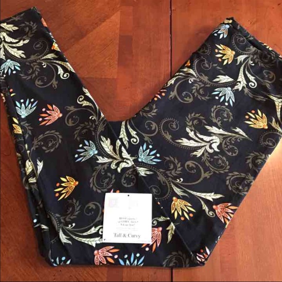 ISO LulaRoe floral on black OS
