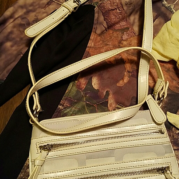 Handbag - Picture 2 of 4