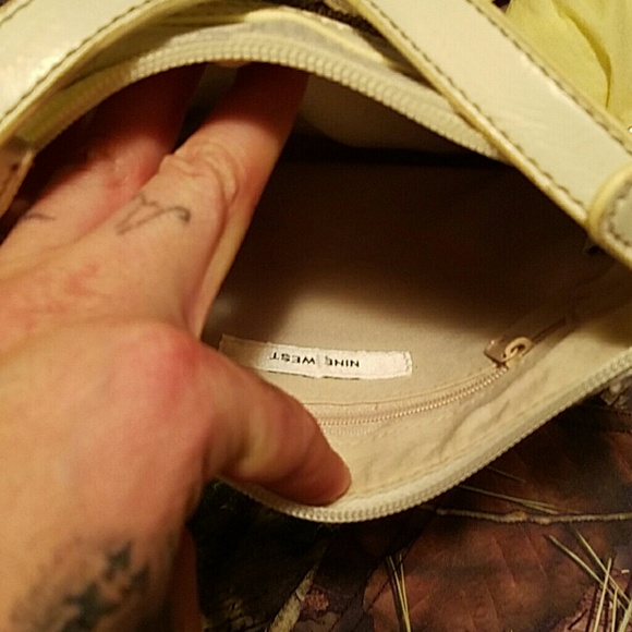 Handbag - Picture 4 of 4