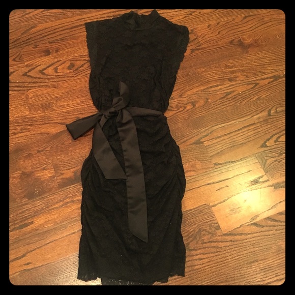 Forever 21 Dresses & Skirts - Black Lace Dress