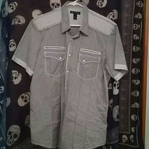 Mens snap front fitted shirt.