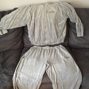 Sean John Men's Grey Velour Track Suit.