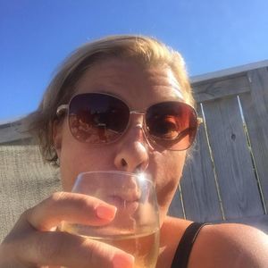 Meet your Posher, Carla