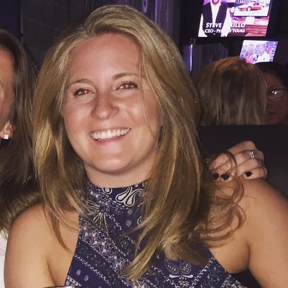 Meet your Posher, Erin - Picture 1 of 1