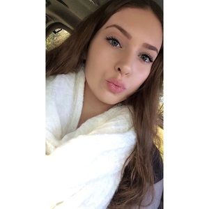 Meet your Posher, Jenna