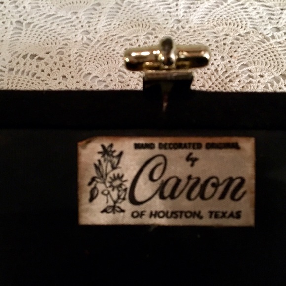 VINTAGE CARON FORMAL BLACK HAND BEADED WOOL CLUTCH - Picture 2 of 3