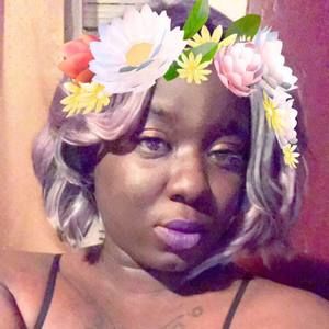 Meet your Posher, Desaree