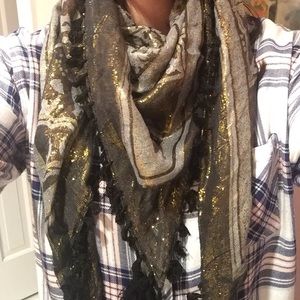 Black and Gold Tassle Scarf