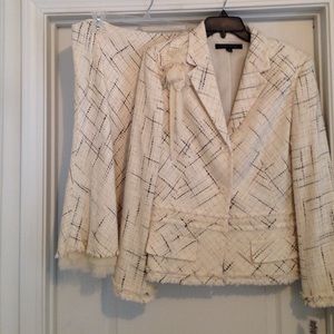 A 2 piece Anne Klein Suit