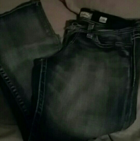 Buckle Jeans
