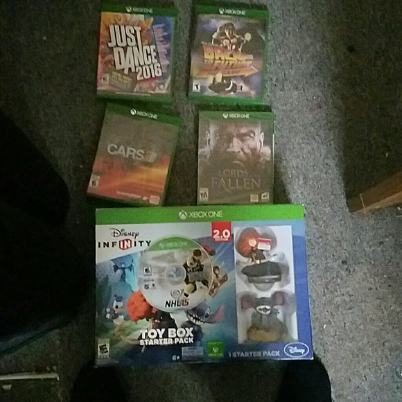Xbox One - Picture 3 of 3