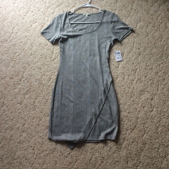 light grey asymmetrical dress - Picture 1 of 3