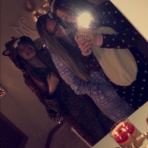 Meet your Posher, Macy