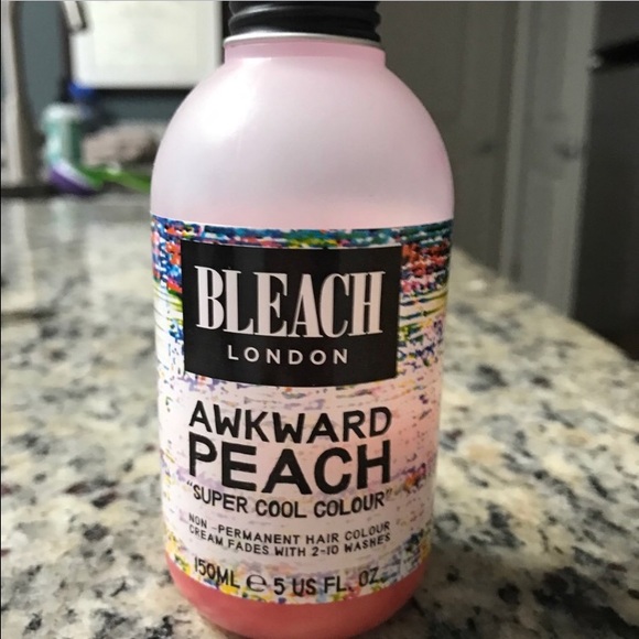 Bleach London awkward peach Super Cool Colour