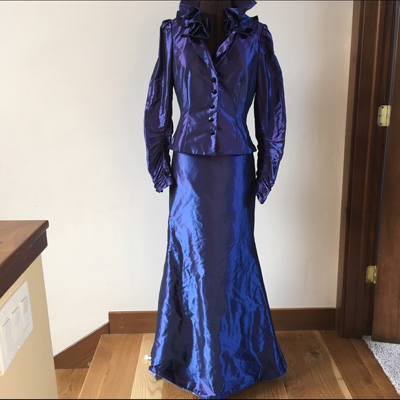 Carmen Marc Valvo Dresses & Skirts - STUNNING NWT DESIGNER LONG SKIRT AND JACKET