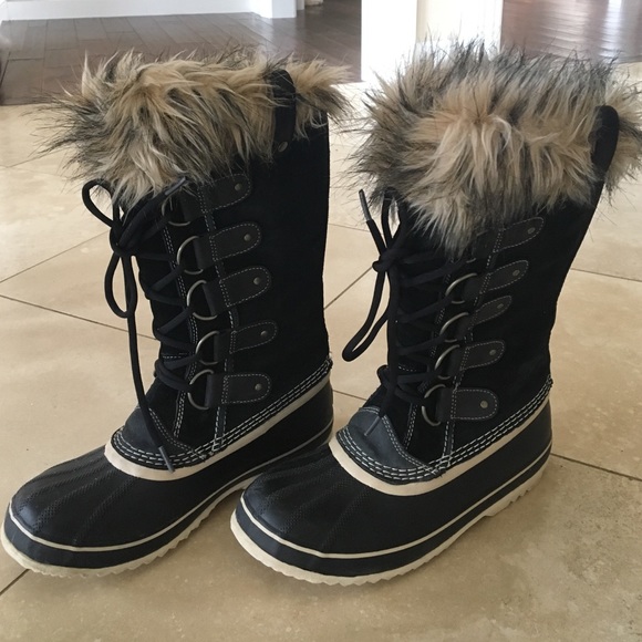 SOREL BOOTS SIZE 8.5