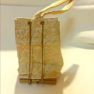 Beautiful vintage wrist purse.