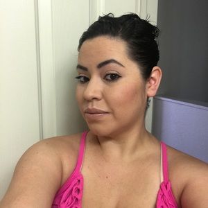 Meet your Posher, Anabel