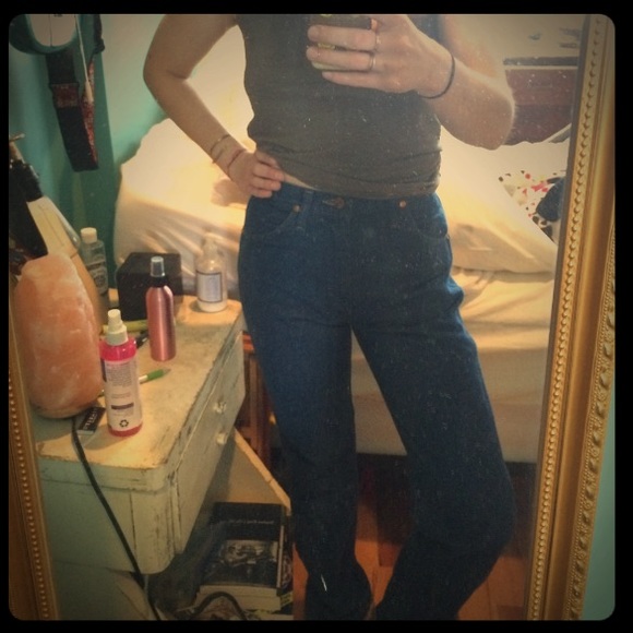 Vintage wrangler jeans! - Picture 2 of 4